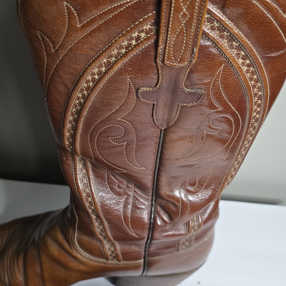 Lucchese Chestnut Brown Leather Western Cowboy Boots - Picture 14 of 15